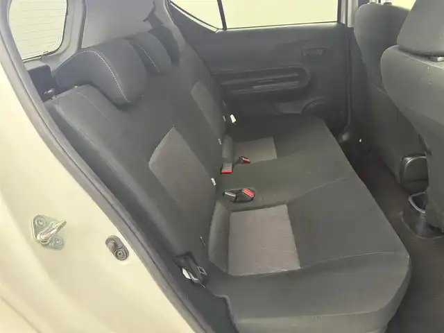 トヨタ アクア S スタイルブラック 愛知県 2020(令2)年 4.2万km ホワイトパールクリスタルシャイン 純正ナビ（ＣＤ・Ｂｌｕｅｔｏｏｔｈ・フルセグ）/バックカメラ/純正ドライブレコーダー/ＥＴＣ/レーンキープアシスト/横滑り防止装置/衝突軽減ブレーキ/盗難防止装置/コーナーセンサー/ステアリングリモコン/LEDオートライト/オートハイビーム/純正フロアマット/ドアバイザー/レベライザー/取扱説明書/保証書