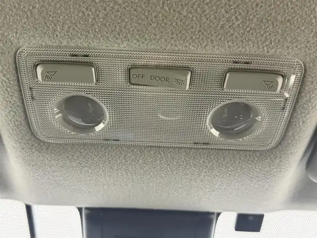 トヨタ アクア S スタイルブラック 愛知県 2020(令2)年 4.2万km ホワイトパールクリスタルシャイン 純正ナビ（ＣＤ・Ｂｌｕｅｔｏｏｔｈ・フルセグ）/バックカメラ/純正ドライブレコーダー/ＥＴＣ/レーンキープアシスト/横滑り防止装置/衝突軽減ブレーキ/盗難防止装置/コーナーセンサー/ステアリングリモコン/LEDオートライト/オートハイビーム/純正フロアマット/ドアバイザー/レベライザー/取扱説明書/保証書