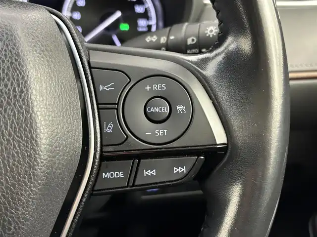 トヨタ ハリアー G 福岡県 2020(令2)年 7.2万km ホワイトパールクリスタルシャイン 純正８型ナビ／フルセグＴＶ　/バックカメラ　/ドラレコ機能デジタルインナーミラー　/ビルトインＥＴＣ　/トヨタセーフティセンス　/レーダークルーズコントロール　/コーナーセンサー　/衝突被害軽減ブレーキ　/レーンキープ　/アクセル踏み間違い防止　/パワーバックドア　/ハーフレザーシート　/LEDヘッドライト　/純正１８インチアルミホイール