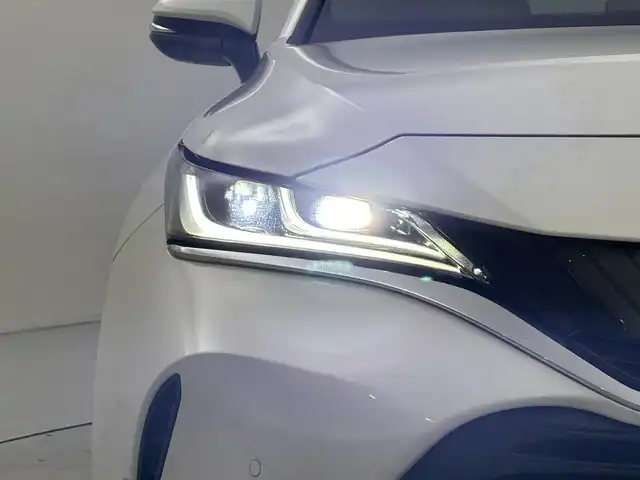 トヨタ ハリアー G 福岡県 2020(令2)年 7.2万km ホワイトパールクリスタルシャイン 純正８型ナビ／フルセグＴＶ　/バックカメラ　/ドラレコ機能デジタルインナーミラー　/ビルトインＥＴＣ　/トヨタセーフティセンス　/レーダークルーズコントロール　/コーナーセンサー　/衝突被害軽減ブレーキ　/レーンキープ　/アクセル踏み間違い防止　/パワーバックドア　/ハーフレザーシート　/LEDヘッドライト　/純正１８インチアルミホイール