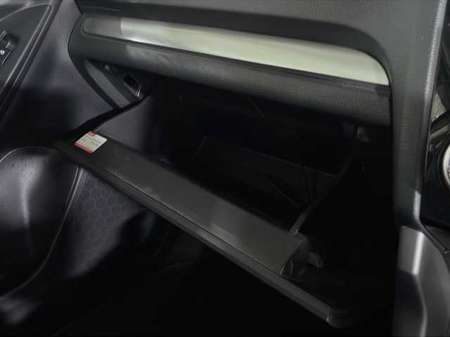 スバル フォレスター 2．0i－L 沖縄県 2014(平26)年 7.9万km クリスタルブラックシリカ 禁煙車/ワンオーナー/４WD/社外ナビ/フルセグTV／Bluetooth/CD／DVD/クルーズコントロール/バックカメラ/ETC/純正アルミ/パドルシフト/純正フロアマット/スペアキー/ドアバイザー/保証書/取扱説明書