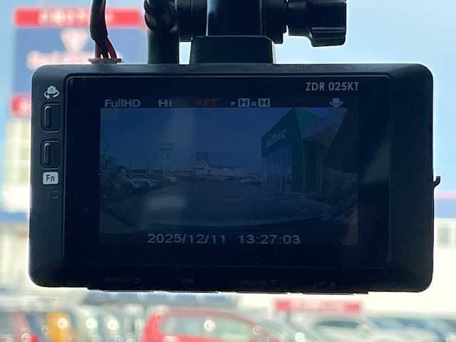 日産 セレナ e－パワー ハイウェイスター V 茨城県 2018(平30)年 7.7万km ミントホワイトP 衝突軽減システム /禁煙車 /両側パワースライドドア /バックカメラ /LEDヘッドライト /クルーズコントロール /スマートキー /前後ドライブレコーダー /純正アルミホイール /アイドリングストップ /ETC