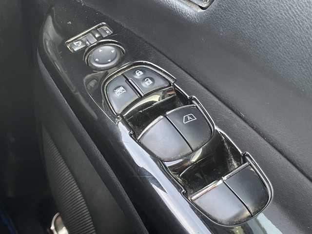 日産 セレナ e－パワー ハイウェイスター V 茨城県 2018(平30)年 7.7万km ミントホワイトP 衝突軽減システム /禁煙車 /両側パワースライドドア /バックカメラ /LEDヘッドライト /クルーズコントロール /スマートキー /前後ドライブレコーダー /純正アルミホイール /アイドリングストップ /ETC