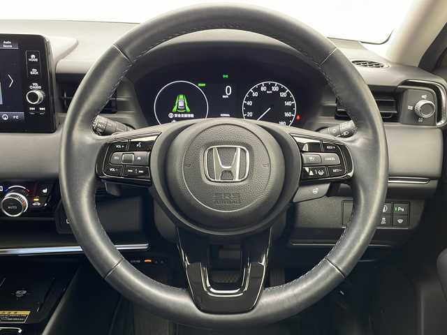 ホンダ ヴェゼル ハイブリッド e:HEV Z 大阪府 2021(令3)年 3.6万km サンドカーキパール 純正ディスプレイオーディオ　/（ナビ　フルセグＴＶ　Ｂｌｕｅｔｏｏｔｈ接続）　/ビルトインＥＴＣ　/バックカメラ　/前後コーナーセンサー　/全方位ドライブレコーダー　/前席シートヒーター　/電動リアゲート　/レーンアシスト/ステアリングヒーター/ブラインドスポットインフォメーション/純正１８インチアルミホイール/追従型クルーズコントロール/オートマチックハイビーム/アイドリングストップ/USB入力端子