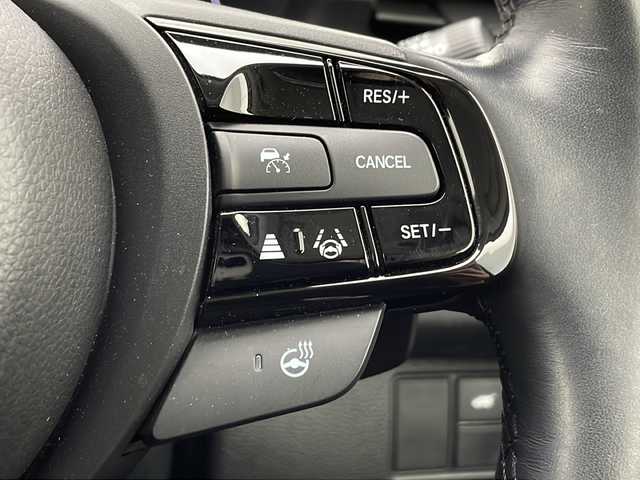 ホンダ ヴェゼル ハイブリッド e:HEV Z 大阪府 2021(令3)年 3.6万km サンドカーキパール 純正ディスプレイオーディオ　/（ナビ　フルセグＴＶ　Ｂｌｕｅｔｏｏｔｈ接続）　/ビルトインＥＴＣ　/バックカメラ　/前後コーナーセンサー　/全方位ドライブレコーダー　/前席シートヒーター　/電動リアゲート　/レーンアシスト/ステアリングヒーター/ブラインドスポットインフォメーション/純正１８インチアルミホイール/追従型クルーズコントロール/オートマチックハイビーム/アイドリングストップ/USB入力端子