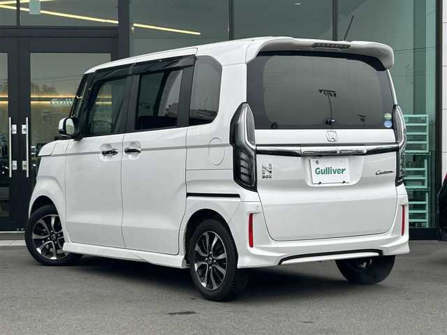 ホンダ Ｎ ＢＯＸ カスタム G L ホンダセンシング 東京都 2020(令2)年 5.6万km パール 純正ナビ/（フルセグ/Bluetooth/DVD/USB）/バックカメラ/ビルトインETC/片側電動スライドドア/シートヒーター/ステアリングスイッチ/追従クルーズコントロール/衝突軽減ブレーキ/純正14インチアルミホイール/ドアバイザー/スペアキー/プッシュスタート＆スマートキー