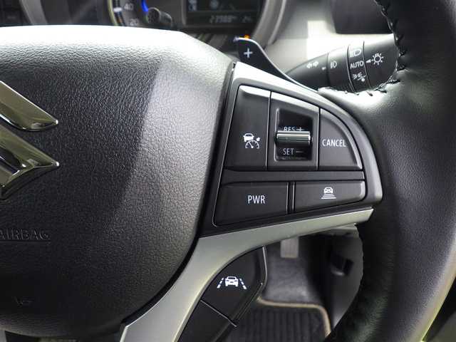 スズキ スペーシア ギア HYBRID XZターボ 千葉県 2022(令4)年 2.4万km クールカーキパールメタリック/ガンメタリック2トーン デュアルカメラブレーキサポート/ヘッドアップディスプレイ/両側パワースライドドア/純正SDナビ/地デジTV/【DVD/CD再生機能　Bluetooth接続】/360°ビュー・モニター/ドライブレコーダー（前後撮影）/革巻きステアリング/ステアリングスイッチ/パドルシフト/LEDヘッドライト/フォグライト/ウインカーミラー/純正14インチアルミホイル/サイド/カーテンエアバッグ/携帯リモコン