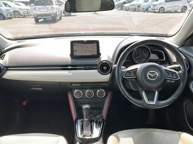 マツダ ＣＸ－３ XD Lパッケージ 岐阜県 2017(平29)年 8.3万km マシーングレープレミアムM 登録時走行距離：82611km/純正SDナビ/フルセグテレビ・CD・USB・Blue tooth/バックカメラ/クルーズコントロール（追従付き）/ターボ車/ETC/前後ドライブレコーダー/ハーフレザーシート/前席シートヒーター/前後コーナーセンサー/ステアリングヒーター/衝突被害軽減システム/LEDヘッドライト/オートライト/純正18インチアルミホイール/プッシュスタート/スマートキー/ウィンカーミラー/保証書/取扱説明書