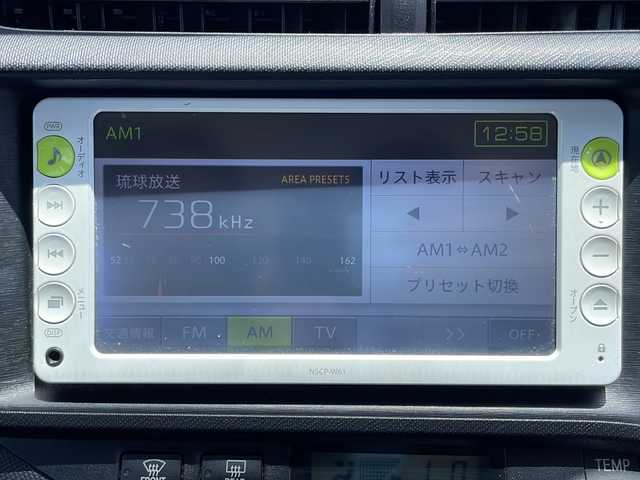 トヨタ アクア G 沖縄県 2012(平24)年 11.6万km クールソーダメタリック 純正ナビ・TV・CD/バックカメラ/ETC/社外アルミ/オートライト