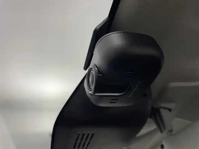 スズキ ジムニー XC 富山県 2022(令4)年 2万km ミディアムグレー 4WD/ワンオーナー/純正SDナビ（CN-RZ775W）/地図SD未着のため動作未確認/クルーズコントロール/レーンアシスト/ドライブレコーダー/前席シートヒーター/アイドリングストップ/プッシュスタート/スマートキー/ステアリングスイッチ/ダウンヒルアシストコントロール/衝突被害軽減システム/盗難防止装置/横滑り防止装置/純正16インチAW/純正ドアバイザー/LEDヘッドライト