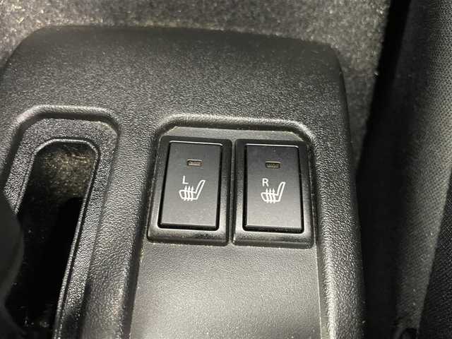 スズキ ジムニー XC 富山県 2022(令4)年 2万km ミディアムグレー 4WD/ワンオーナー/純正SDナビ（CN-RZ775W）/地図SD未着のため動作未確認/クルーズコントロール/レーンアシスト/ドライブレコーダー/前席シートヒーター/アイドリングストップ/プッシュスタート/スマートキー/ステアリングスイッチ/ダウンヒルアシストコントロール/衝突被害軽減システム/盗難防止装置/横滑り防止装置/純正16インチAW/純正ドアバイザー/LEDヘッドライト