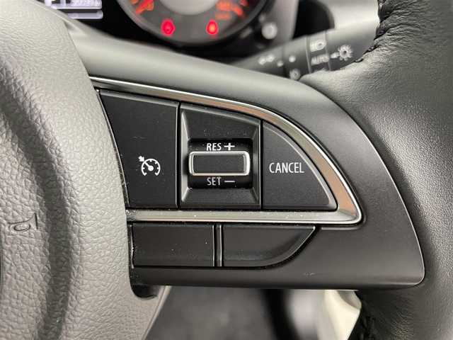 スズキ ジムニー XC 富山県 2022(令4)年 2万km ミディアムグレー 4WD/ワンオーナー/純正SDナビ（CN-RZ775W）/地図SD未着のため動作未確認/クルーズコントロール/レーンアシスト/ドライブレコーダー/前席シートヒーター/アイドリングストップ/プッシュスタート/スマートキー/ステアリングスイッチ/ダウンヒルアシストコントロール/衝突被害軽減システム/盗難防止装置/横滑り防止装置/純正16インチAW/純正ドアバイザー/LEDヘッドライト