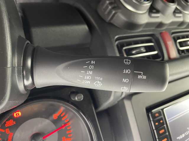 スズキ ジムニー XC 富山県 2022(令4)年 2万km ミディアムグレー 4WD/ワンオーナー/純正SDナビ（CN-RZ775W）/地図SD未着のため動作未確認/クルーズコントロール/レーンアシスト/ドライブレコーダー/前席シートヒーター/アイドリングストップ/プッシュスタート/スマートキー/ステアリングスイッチ/ダウンヒルアシストコントロール/衝突被害軽減システム/盗難防止装置/横滑り防止装置/純正16インチAW/純正ドアバイザー/LEDヘッドライト