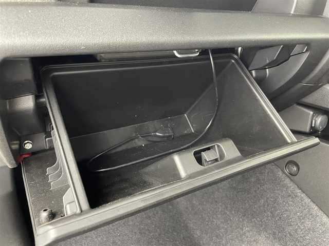 スズキ ジムニー XC 富山県 2022(令4)年 2万km ミディアムグレー 4WD/ワンオーナー/純正SDナビ（CN-RZ775W）/地図SD未着のため動作未確認/クルーズコントロール/レーンアシスト/ドライブレコーダー/前席シートヒーター/アイドリングストップ/プッシュスタート/スマートキー/ステアリングスイッチ/ダウンヒルアシストコントロール/衝突被害軽減システム/盗難防止装置/横滑り防止装置/純正16インチAW/純正ドアバイザー/LEDヘッドライト