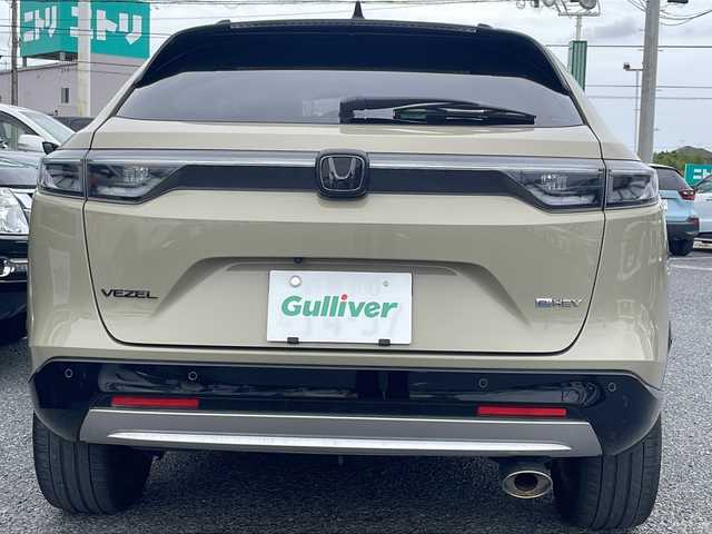 ホンダ ヴェゼル ハイブリッド e:HEV PLaY 千葉県 2021(令3)年 3.7万km サンドカーキパール パノラマルーフ ナビ 全方位カメラ シートヒーター ETC 電動バックドア ハーフレザー ステアヒーター ワイヤレス充電 パドルシフト  USB レーダークルーズ LEDライト オートライト 18AW