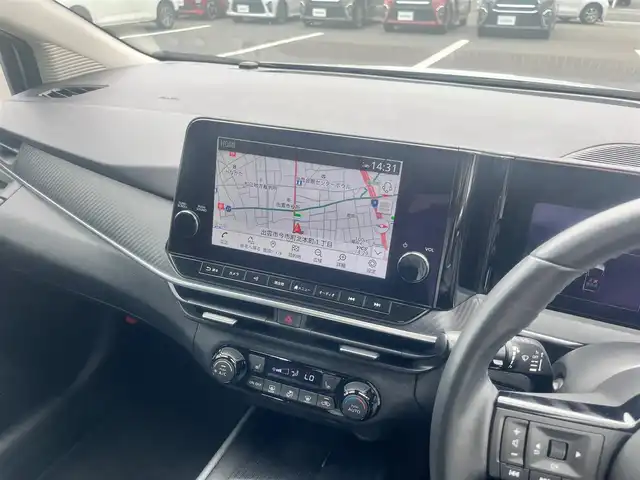 日産 ノート X FOUR 島根県 2023(令5)年 3.5万km ブリリアントシルバー 4WD/純正９型メモリナビ　/フルセグＴＶ　/Ｂｌｕｅｔｏｏｔｈ接続　/全方位カメラ/プロパイロット/ビルトインＥＴＣ2.0　/前後コーナーセンサー/オートブレーキホールド/置くだけ充電/前席シートヒーター /ステアリングヒーター/衝突軽減ブレーキ /レーンアシスト /横滑り防止装置 /スマートキー/プッシュスタート/純正フロアマット