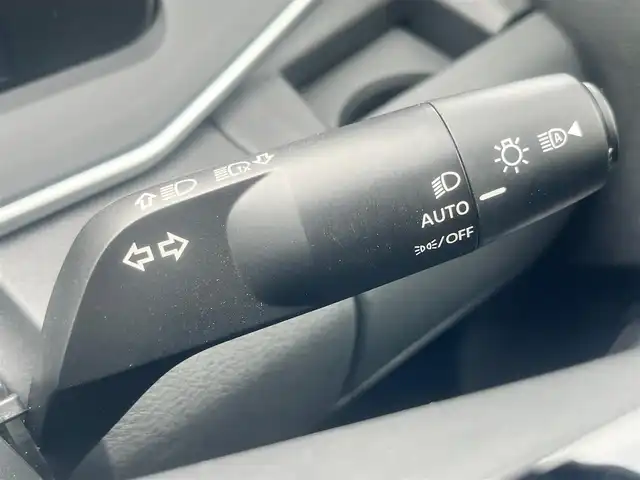 日産 ノート X FOUR 島根県 2023(令5)年 3.5万km ブリリアントシルバー 4WD/純正９型メモリナビ　/フルセグＴＶ　/Ｂｌｕｅｔｏｏｔｈ接続　/全方位カメラ/プロパイロット/ビルトインＥＴＣ2.0　/前後コーナーセンサー/オートブレーキホールド/置くだけ充電/前席シートヒーター /ステアリングヒーター/衝突軽減ブレーキ /レーンアシスト /横滑り防止装置 /スマートキー/プッシュスタート/純正フロアマット