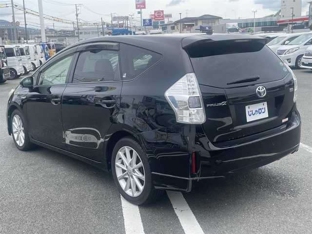 トヨタ プリウス α G ツーリングセレクション 熊本県 2012(平24)年 7.6万km ブラック (株)IDOMが運営する【じしゃロン熊本店】の自社ローン専用車両になります/こちらは現金またはオートローンご利用時の価格です。自社ローンご希望の方は別途その旨お申付け下さい./社外ナビ/ステアリングスイッチ/ETC/純正フロアマット/電動格納ミラー