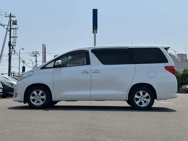 トヨタ アルファード 240X 道北・旭川 2013(平25)年 10.2万km ホワイトパールクリスタルシャイン (株)IDOMが運営する【じしゃロン旭川店】の自社ローン専用車両になります。こちらは現金またはオートローンご利用時の価格です。自社ローンご希望の方は別途その旨お申付け下さい/　/・純正ナビ(CD/DVD/BT/HDD/SD/フルセグ)/・バックカメラ/・ETC/・片側パワースライドドア/・ステアリングリモコン/・プッシュスタート/・スマートキー1個/・取扱説明書