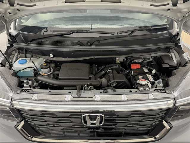 ホンダ Ｎ ＢＯＸ カスタム コーディネートスタイル 三重県 2024(令6)年 1万km グレー ガソリン/FF/インパネCVT/純正 8インチディスプレイオーディオ VX-240ZFE/（FM/AM/AppleCarPlay/AndroidAuto/Bluetooth/USB/iPod/HDMI）/バックカメラ/両側パワースライドドア/ドライブレコーダー 前後/Honda SENSING/・衝突軽減ブレーキ［CMBS］/・車線維持支援システム［LKAS］/・アダプティブクルーズコントロール［ACC］/・路外逸脱抑制機能/・踏み間違い衝突軽減システム/・パーキングセンサー警報（前後）/・先行車発進お知らせ機能/・標識認識機能/装備/・ハーフレザーシート/・シートヒーター（D/N）/・オートエアコン/・オートライト/・LEDヘッドライト/・プッシュスタート/・ステアリングスイッチ/・リヤドアロールサンシェード/・後席チップアップ機構＆ダイブダウン機能/・充電用USB-Cジャックx1/・入力対応USB-Aジャックx1/・純正14inAW/・保/取/・スマートキーx2/など/外装色…スレートグレーP［NH912P］