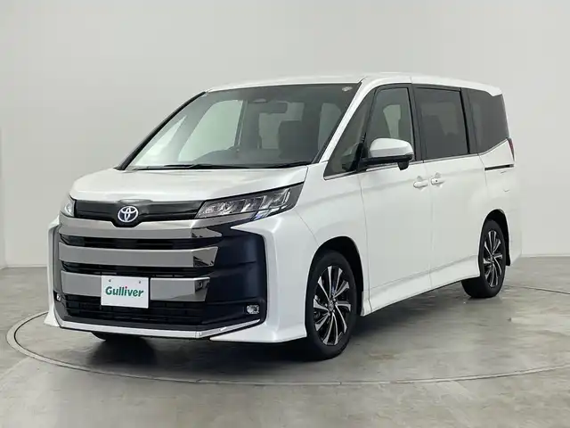 トヨタ ノア ハイブリッド S－Z 群馬県 2025(令7)年 0.1千km ホワイトパールクリスタルシャイン 登録済未使用車　純正１０．５型ナビ　ＣＤ／ＤＶＤデッキ　デジタルインナーミラー　ヘッドアップディスプレイ　ＥＴＣ　両側電動スライドドア　シートヒーター　アダプティブクルーズコントロール　ＬＥＤ　禁煙