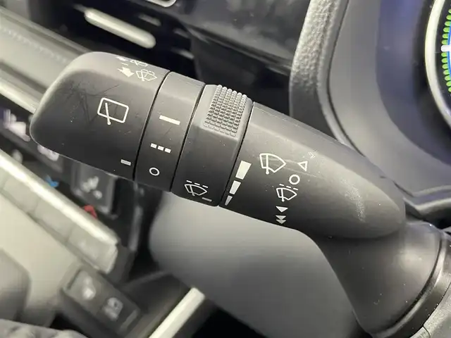 トヨタ ヴォクシー ハイブリッド S－Z 大分県 2024(令6)年 1.4万km アティチュードブラックマイカ ワンオーナ/純正10.5インチディスプレイオーディオ/（AM/FM/CD/DVD/Bluetooth/フルセグ）/快適利便パッケージ/・後席シートヒータ/・後席オットマン/・パワーバックドアー/トヨタセーフティーセンス/・衝突被害軽減ブレーキ/・車線逸脱抑制装置/・レーダークルーズコントロール/・オートマチックハイビーム/・BSM/純正フリップダウンモニター/両側電動スライドドア/前後ドライブレコーダー/クリアランスソナー/オートブレーキホールド/ETC2.0/AC100V/純正17インチAW/3眼LEDヘッドライト/スマートキー