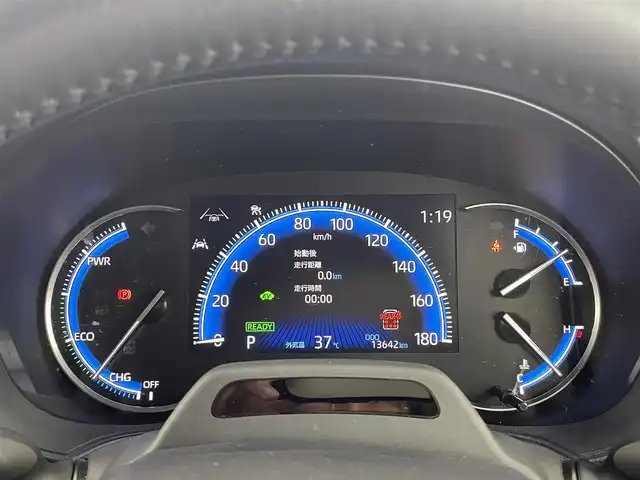 トヨタ ヴォクシー ハイブリッド S－Z 大分県 2024(令6)年 1.4万km アティチュードブラックマイカ ワンオーナ/純正10.5インチディスプレイオーディオ/（AM/FM/CD/DVD/Bluetooth/フルセグ）/快適利便パッケージ/・後席シートヒータ/・後席オットマン/・パワーバックドアー/トヨタセーフティーセンス/・衝突被害軽減ブレーキ/・車線逸脱抑制装置/・レーダークルーズコントロール/・オートマチックハイビーム/・BSM/純正フリップダウンモニター/両側電動スライドドア/前後ドライブレコーダー/クリアランスソナー/オートブレーキホールド/ETC2.0/AC100V/純正17インチAW/3眼LEDヘッドライト/スマートキー