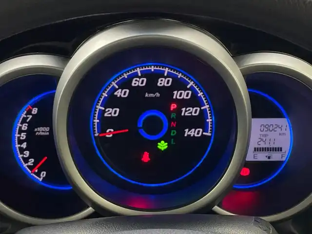 ホンダ Ｎ ＢＯＸ カスタム G SSパッケージ 埼玉県 2015(平27)年 9.1万km プレミアムゴールドパープルパール 純正サマータイヤ４本純正ナビ　バックカメラ　Ｂｌｕｅｔｏｏｔｈ　ＴＶ　ＣＤ／ＤＶＤ　両側パワースライドドア　ビルトインＥＴＣ　純正フロアマット　衝突被害軽減システム　スペアキー　スマートキー　オートライト　禁煙車