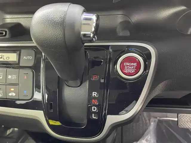 ホンダ Ｎ ＢＯＸ カスタム G SSパッケージ 埼玉県 2015(平27)年 9.1万km プレミアムゴールドパープルパール 純正サマータイヤ４本純正ナビ　バックカメラ　Ｂｌｕｅｔｏｏｔｈ　ＴＶ　ＣＤ／ＤＶＤ　両側パワースライドドア　ビルトインＥＴＣ　純正フロアマット　衝突被害軽減システム　スペアキー　スマートキー　オートライト　禁煙車