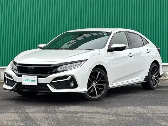 ホンダ シビック ハッチバック 宮城県 2020(令2)年 5.4万km プラチナホワイトパール ホンダセンシング/●衝突軽減ブレーキ〈CMBS〉/●歩行者事故低減ステアリング/●路外逸脱抑制機能/●渋滞追従機能付ACC〈アダプティブ・クルーズ・コントロール〉/●LKAS〈車線維持支援システム〉/●先行車発進お知らせ機能/●オートハイビーム/●標識認識機能/純正ナビ（VXM-204VFi）/・CD/DVD/・Bluetooth/・フルセグTV/バックカメラ/ビルトインETC2.0/ドライブレコーダー/ハーフレザーシート/シートヒーター/革巻きステアリング/ステアリングスイッチ/パドルシフト/電動パーキングブレーキ/ブレーキホールド/LEDヘッドランプ/フォグランプ/オートライト/スマートキー＆プッシュスタート/スペアキー1本/電動格納ミラー/純正18インチAW/純正フロアマット/W/サイド/カーテンエアバッグ