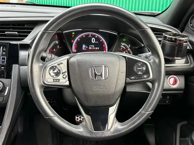 ホンダ シビック ハッチバック 宮城県 2020(令2)年 5.4万km プラチナホワイトパール ホンダセンシング/●衝突軽減ブレーキ〈CMBS〉/●歩行者事故低減ステアリング/●路外逸脱抑制機能/●渋滞追従機能付ACC〈アダプティブ・クルーズ・コントロール〉/●LKAS〈車線維持支援システム〉/●先行車発進お知らせ機能/●オートハイビーム/●標識認識機能/純正ナビ（VXM-204VFi）/・CD/DVD/・Bluetooth/・フルセグTV/バックカメラ/ビルトインETC2.0/ドライブレコーダー/ハーフレザーシート/シートヒーター/革巻きステアリング/ステアリングスイッチ/パドルシフト/電動パーキングブレーキ/ブレーキホールド/LEDヘッドランプ/フォグランプ/オートライト/スマートキー＆プッシュスタート/スペアキー1本/電動格納ミラー/純正18インチAW/純正フロアマット/W/サイド/カーテンエアバッグ