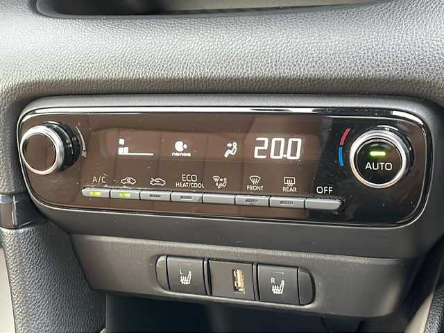 トヨタ ヤリス ハイブリッド Z 山形県 2020(令2)年 5.1万km 赤 禁煙車/Toyota Safety Sense/・プリクラッシュセーフティ/・レーントレーシングアシスト/・レーダークルーズコントロール/・ロードサインアシスト/・発進遅れ告知機能/・プロアクティブドライビングアシスト/・オートマチックハイビーム/モデリスタコンビレザー調シートカバー/パーキングセンサー/純正8インチディスプレイオーディオ（ナビあり）/BT.USB.Miracast/バックカメラ/フルセグ/純正ドライブレコーダー/シートヒーター/LEDヘッドライト/プッシュスタート/スマートキー
