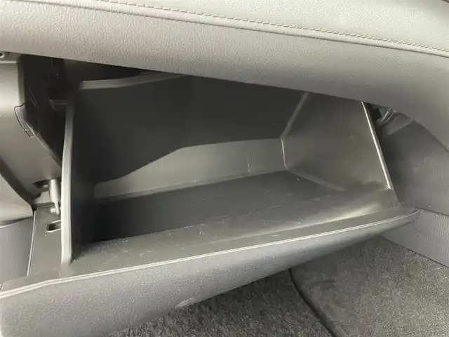 トヨタ カムリ G 富山県 2019(令1)年 2.5万km グラファイトM 純正メモリナビ /フルセグ/Bluetooth/バックカメラ/ETC/パワーシート /トヨタセーフティセンス/オートハイビーム/LEDオートライト/前後コーナーセンサー/ドライブレコーダー/レーダークルーズコントロール/スマートキー/プッシュスタート
