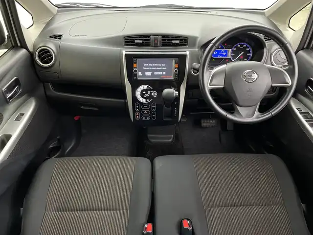 日産 デイズ ハイウェイスター Vセレ +Safty 鹿児島県 2015(平27)年 7.5万km ホワイトパール 純正SDナビ/（AM/FM/CD/DVD/Bluetooth）/フルセグテレビ/アラウンドビューモニター/HIDライト/オートエアコン/純正AW14インチ/スマートキー /電格ミラー/純正ドアバイザー/アイドリングストップ/シートリフター