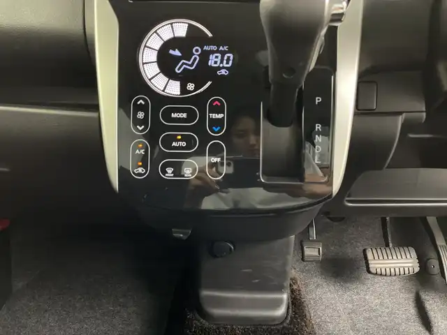 日産 デイズ ハイウェイスター Vセレ +Safty 鹿児島県 2015(平27)年 7.5万km ホワイトパール 純正SDナビ/（AM/FM/CD/DVD/Bluetooth）/フルセグテレビ/アラウンドビューモニター/HIDライト/オートエアコン/純正AW14インチ/スマートキー /電格ミラー/純正ドアバイザー/アイドリングストップ/シートリフター