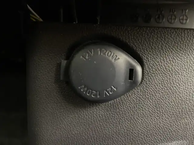日産 デイズ ハイウェイスター Vセレ +Safty 鹿児島県 2015(平27)年 7.5万km ホワイトパール 純正SDナビ/（AM/FM/CD/DVD/Bluetooth）/フルセグテレビ/アラウンドビューモニター/HIDライト/オートエアコン/純正AW14インチ/スマートキー /電格ミラー/純正ドアバイザー/アイドリングストップ/シートリフター