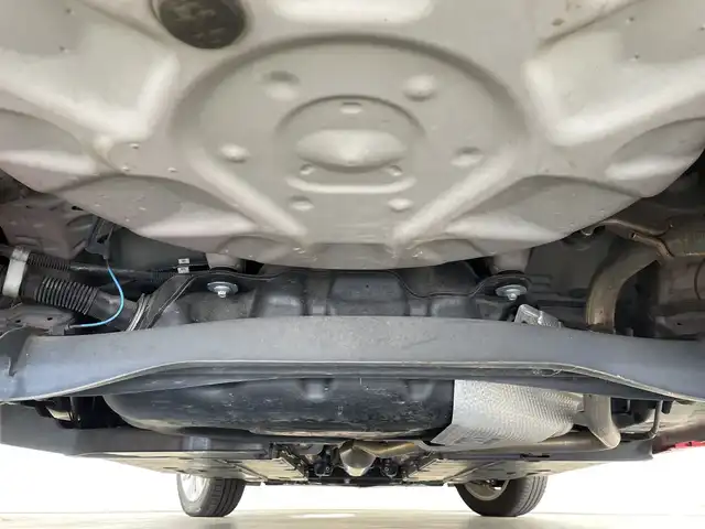 トヨタ ヤリス ハイブリッド G 三重県 2020(令2)年 5.7万km コーラルクリスタルシャイン /禁煙車　//純正９型ディスプレイオーディオ　//パノラミックビューモニター　//フルセグＴＶ　//レーダークルーズコントロール　//ＥＴＣ　//前後ドライブレコーダー　//オートハイビーム　//純正１５インチアルミ//ステアリングリモコン//スマートキー//電動格納ミラー