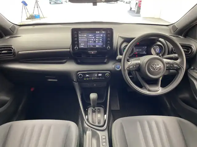 トヨタ ヤリス ハイブリッド G 三重県 2020(令2)年 5.7万km コーラルクリスタルシャイン /禁煙車　//純正９型ディスプレイオーディオ　//パノラミックビューモニター　//フルセグＴＶ　//レーダークルーズコントロール　//ＥＴＣ　//前後ドライブレコーダー　//オートハイビーム　//純正１５インチアルミ//ステアリングリモコン//スマートキー//電動格納ミラー