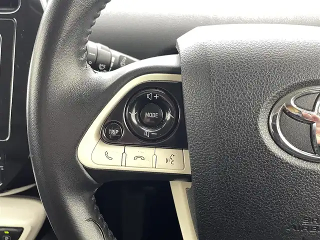 トヨタ プリウス S ツーリングセレクション 熊本県 2018(平30)年 9.1万km ホワイトパールクリスタルシャイン モデリスタエアロ　/社外ナビCN-RE07WD（ＣＤ・ＤＶＤ・フルセグ・ＢＴ・ＳＤ・ｉｐｏｄ）/バックカメラ　/ＥＴＣ　/前席シートヒーター　/横滑り防止　/ドアバイザー/純正フロアマット　/純正１７インチＡＷ　/オートライト　/ＬＥＤヘッドライト/フォグランプ/スマートキー/プッシュスタート