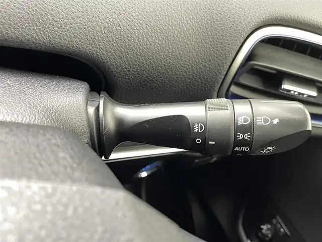 トヨタ プリウス S ツーリングセレクション 熊本県 2018(平30)年 9.1万km ホワイトパールクリスタルシャイン モデリスタエアロ　/社外ナビCN-RE07WD（ＣＤ・ＤＶＤ・フルセグ・ＢＴ・ＳＤ・ｉｐｏｄ）/バックカメラ　/ＥＴＣ　/前席シートヒーター　/横滑り防止　/ドアバイザー/純正フロアマット　/純正１７インチＡＷ　/オートライト　/ＬＥＤヘッドライト/フォグランプ/スマートキー/プッシュスタート