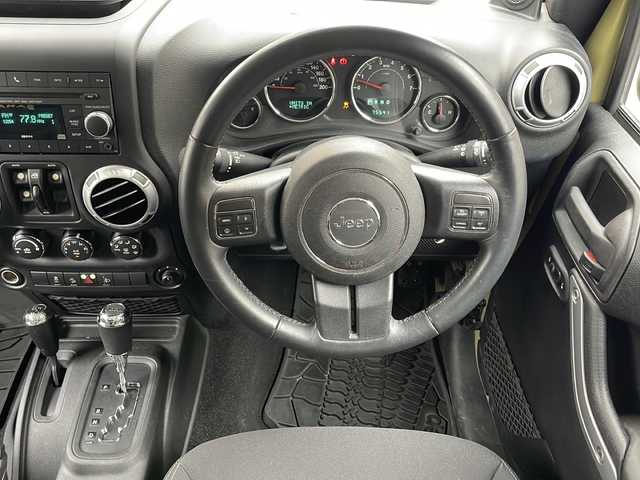 クライスラー・ジープ ジープ ラングラー アンリミテッド サハラ 愛知県 2012(平24)年 7.6万km 緑 ワンオーナー/キーレス/純正CDオーディオ/サイドカメラ/クルーズコントロール/ダウンヒルアシスト/サイドステップ/JEPPESEN（ジェップセン）MJCR#216　17インチホール/ステアリングスイッチ/ハロゲンヘッドライト/フォグランプ/ETC/オートライト/純正ラバーマット/点検整備記録簿（ディーラーH27・29）/（その他R1・R3・R5)