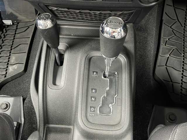 クライスラー・ジープ ジープ ラングラー アンリミテッド サハラ 愛知県 2012(平24)年 7.6万km 緑 ワンオーナー/キーレス/純正CDオーディオ/サイドカメラ/クルーズコントロール/ダウンヒルアシスト/サイドステップ/JEPPESEN（ジェップセン）MJCR#216　17インチホール/ステアリングスイッチ/ハロゲンヘッドライト/フォグランプ/ETC/オートライト/純正ラバーマット/点検整備記録簿（ディーラーH27・29）/（その他R1・R3・R5)