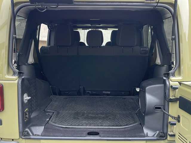 クライスラー・ジープ ジープ ラングラー アンリミテッド サハラ 愛知県 2012(平24)年 7.6万km 緑 ワンオーナー/キーレス/純正CDオーディオ/サイドカメラ/クルーズコントロール/ダウンヒルアシスト/サイドステップ/JEPPESEN（ジェップセン）MJCR#216　17インチホール/ステアリングスイッチ/ハロゲンヘッドライト/フォグランプ/ETC/オートライト/純正ラバーマット/点検整備記録簿（ディーラーH27・29）/（その他R1・R3・R5)