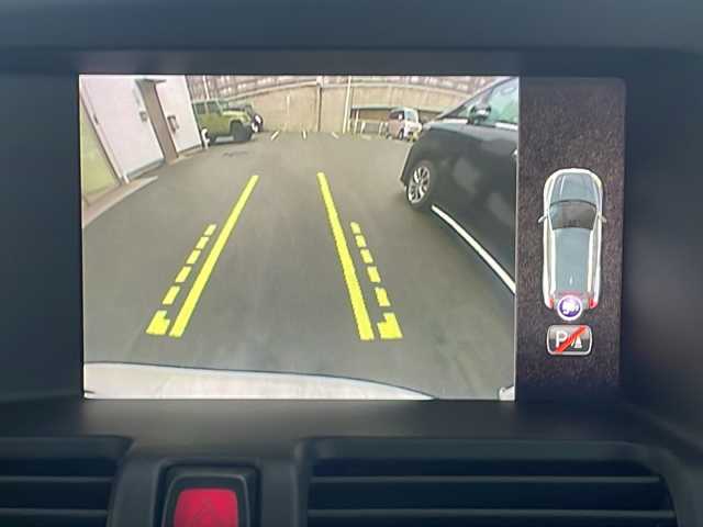 ボルボ ＸＣ６０ D4 クラシック 愛知県 2017(平29)年 8.7万km アイスホワイト 禁煙車/パノラマサンルーフ/黒レザーシート/純正ナビ/フルセグTV・CD・DVD・Bluetooth・USB/バックカメラ/パワーバックドア/メモリ機能付きパワーシート/前席パワーシート/前席シートヒーター/衝突軽減ブレーキ/ACC/BLIS/ドライバーアラート/レーン逸脱警告/LEDヘッドライト/ビルトインETC/ステアリングスイッチ/スマートキー/パドルシフト/純正18インチアルミホイール/純正フロアマット/カーテンエアバッグ/保証書/取扱説明書/スペアキー/点検記録簿ディーラーH30.R1.2.3.4.5.6.7