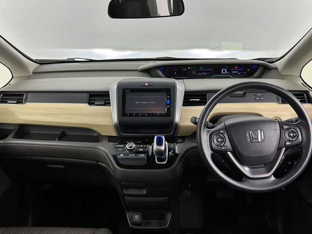 ホンダ フリード ハイブリット G ホンダセンシング 埼玉県 2016(平28)年 4.6万km コバルトブルーパール 純正ナビ　/ビルトインETC/両側電動スライドドア　/ＥＣＯＮ　/レーダークルーズコントロール　/レーンキープアシスト　/横滑り防止措置　/盗難防止措置　/純正フロアマット　/木目調パネル　/プッシュスタート　/ドアバイザー/ウインカーミラー/LEDヘッドライト