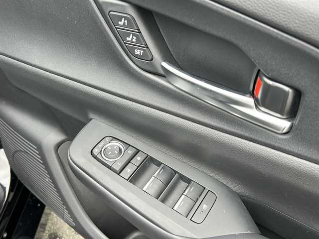 トヨタ プリウス Z 岐阜県 2023(令5)年 4.5万km アティチュードブラックマイカ 登録時走行距離：44867km/ワンオーナー/純正ナビ/フルセグテレビ・Bluetooth/パノラミックビューモニター/モデリスタエアロ/デジタルインナーミラー/ブラインドスポットモニター/パワーバックドア/レザーシート/コンビネーションシート/ETC2.0/アドバンスパーク/レーンキープアシスト/レーダークルーズコントロール/前後コーナーセンサー/LEDヘッドライト/オートライト/オートマチックハイビーム/ＡＣ１００Ｖ/純正フロアマット/純正19インチアルミホイール/保証書