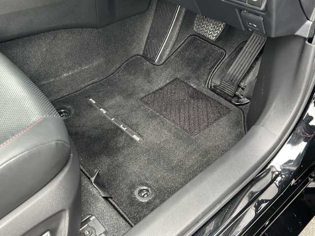 トヨタ プリウス Z 岐阜県 2023(令5)年 4.5万km アティチュードブラックマイカ 登録時走行距離：44867km/ワンオーナー/純正ナビ/フルセグテレビ・Bluetooth/パノラミックビューモニター/モデリスタエアロ/デジタルインナーミラー/ブラインドスポットモニター/パワーバックドア/レザーシート/コンビネーションシート/ETC2.0/アドバンスパーク/レーンキープアシスト/レーダークルーズコントロール/前後コーナーセンサー/LEDヘッドライト/オートライト/オートマチックハイビーム/ＡＣ１００Ｖ/純正フロアマット/純正19インチアルミホイール/保証書