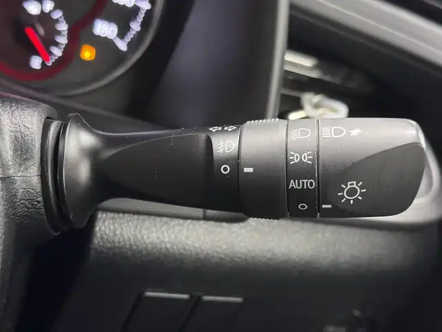 トヨタ アルファード S タイプゴールド 三重県 2020(令2)年 4.5万km ホワイトパールクリスタルシャイン ガソリン/FF/MTモード付インパネCVT/純正 9インチディスプレイオーディオ（ナビ搭載）/（AM/FM/CD・DVD*/USB/iPod/Bluetooth/TV*/Miracast/AppleCarPlay/AndroidAuto）*…OP/12.1インチ 後席モニター V12T-R68C/バックガイドモニター/両側パワースライドドア/ダウンサス/ドライブレコーダー 前後/ETC2.0/Toyota Safety Sense/●プリクラッシュセーフティ/●レーントレーシングアシスト/●レーダークルコン/●ロードサインアシスト/●アダプティブハイビームシステム/・ブラインドスポットモニター＋リヤクロストラフィックアラート*/・先行車発進告知機能/・クリアランスソナー/・パーキングサポートブレーキ（前後静止物・後方接近車両）/・など/装備/・デジタルインナーミラー*/3眼LEDヘッドランプ/・ハーフレザーシート/・左右＆後席独立オートエアコン/・パワーバックドア/・オットマンシート（2nd）/・AC100Vコンセント（100W）/・ステアリングスイッチ/・電子パーキングブレーキ＆ブレーキホールド/・オートライト/・純正18inAW/・保/取/ナビ取/・スマートキーx2/など