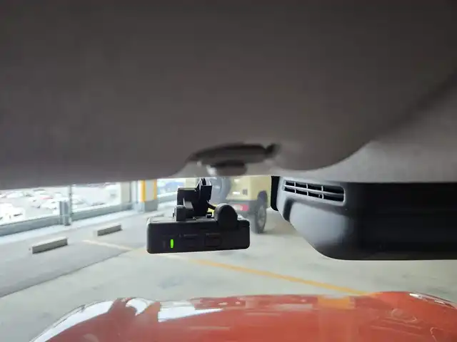 スズキ ハスラー HYBRID X 福岡県 2021(令3)年 9.4万km バーミリオンオレンジ/ガンメタリック2トーン 純正MOP9型ナビ/フルセグTV/全方位モニター/ビルトインETC/ドライブレコーダー/セーフティサポート/・衝突被害軽減ブレーキ/・車線逸脱警報/・前後誤発進抑制/・先行車発進お知らせ機能/・ハイビームアシスト/LEDヘッドランプ/革巻きステアリング/ステアリングカバー付/前席シートヒーター/純正15インチアルミホイール/スマートキー/プッシュエンジンスタート/禁煙車