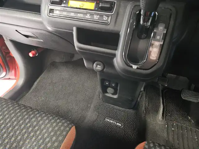 スズキ ハスラー HYBRID X 福岡県 2021(令3)年 9.4万km バーミリオンオレンジ/ガンメタリック2トーン 純正MOP9型ナビ/フルセグTV/全方位モニター/ビルトインETC/ドライブレコーダー/セーフティサポート/・衝突被害軽減ブレーキ/・車線逸脱警報/・前後誤発進抑制/・先行車発進お知らせ機能/・ハイビームアシスト/LEDヘッドランプ/革巻きステアリング/ステアリングカバー付/前席シートヒーター/純正15インチアルミホイール/スマートキー/プッシュエンジンスタート/禁煙車